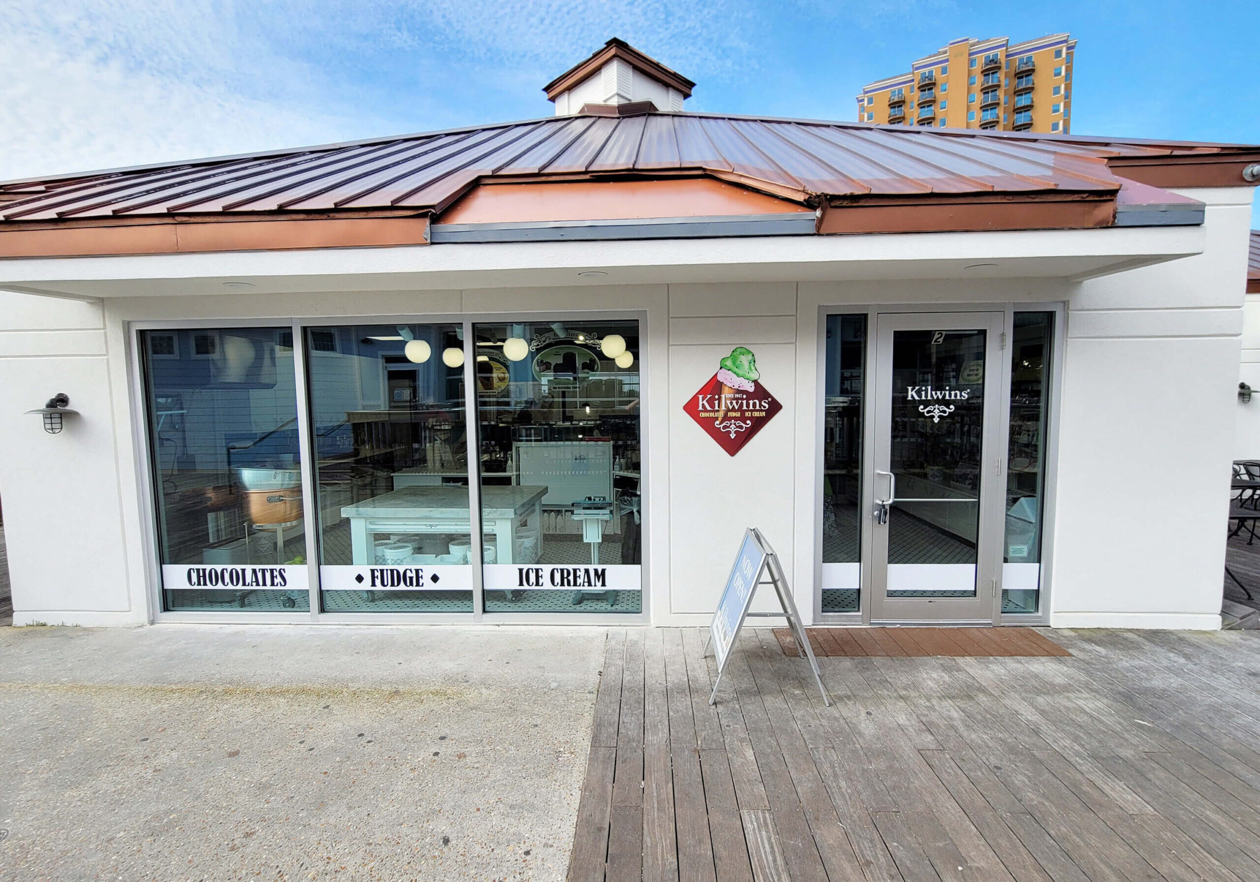 Kilwins chocolate fudge and ice cream shop exterior