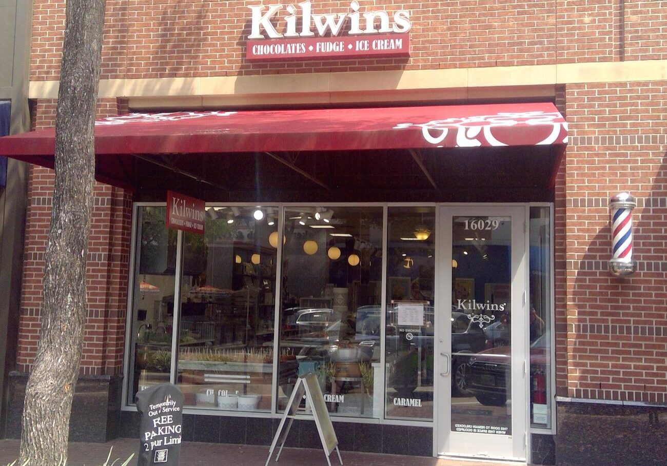 Kilwins chocolate and ice cream shop exterior